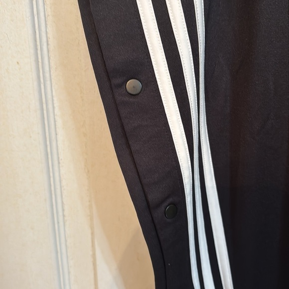 Women’s black adidas snap side pants - Picture 4 of 5